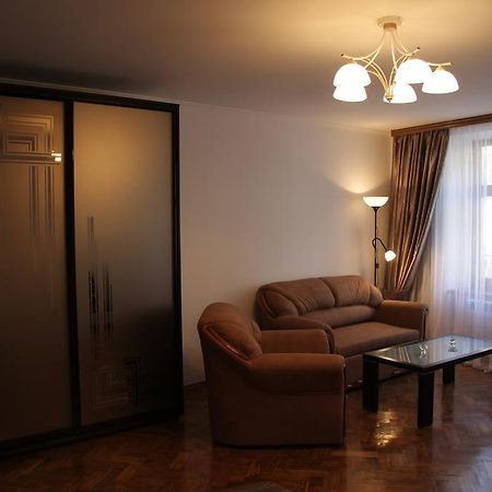 Apartment On Virmenska Street 2 利沃夫 外观 照片